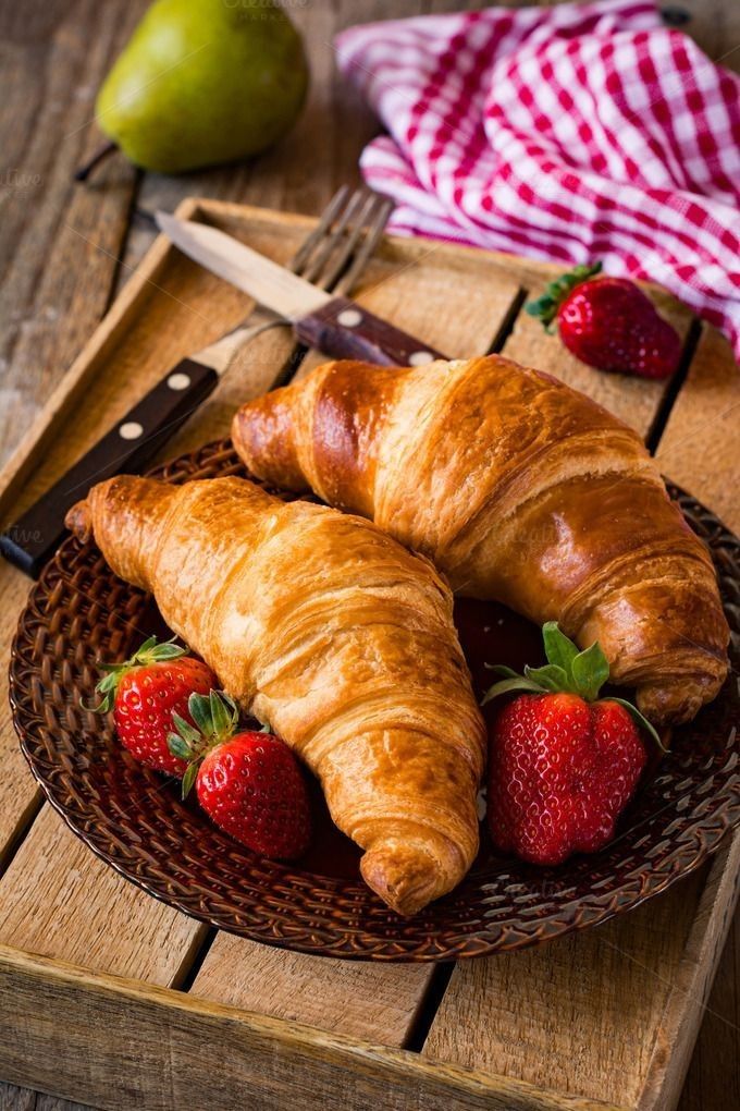 Tìm Hiểu Về Bánh Croissant Đúng Chuẩn Hương Vị Pháp